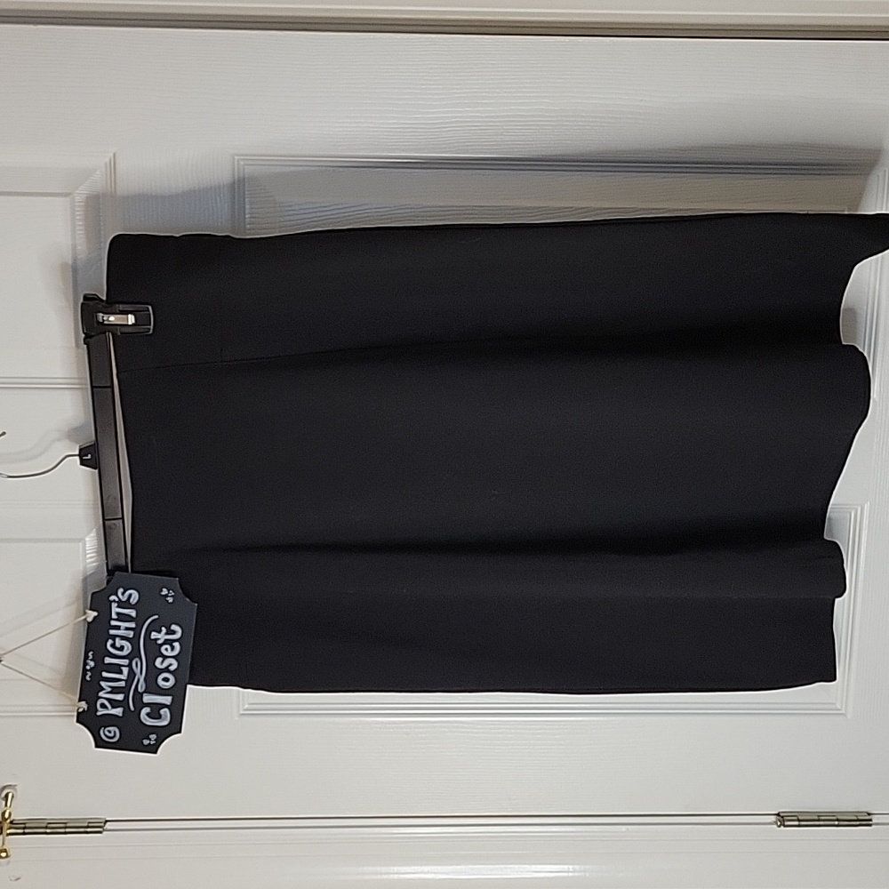 Dana Buchman Black Skirt Large A-Line